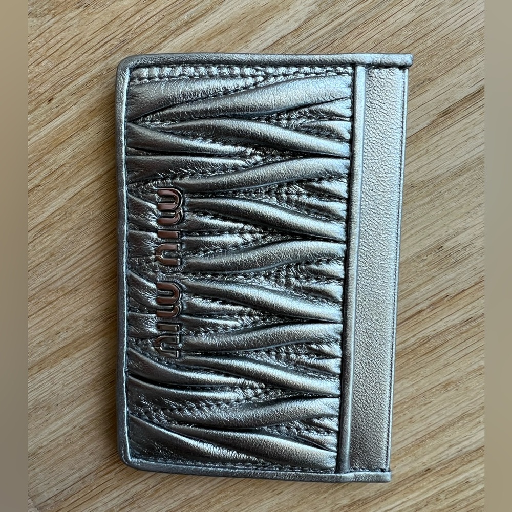 Miu Miu Matelasse Napa Leather Card Holder Silver. Wallet